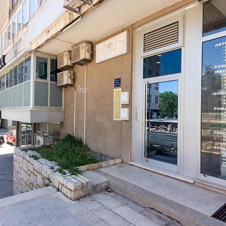 Apartments Lovret Flowers Сплит Екстериор снимка
