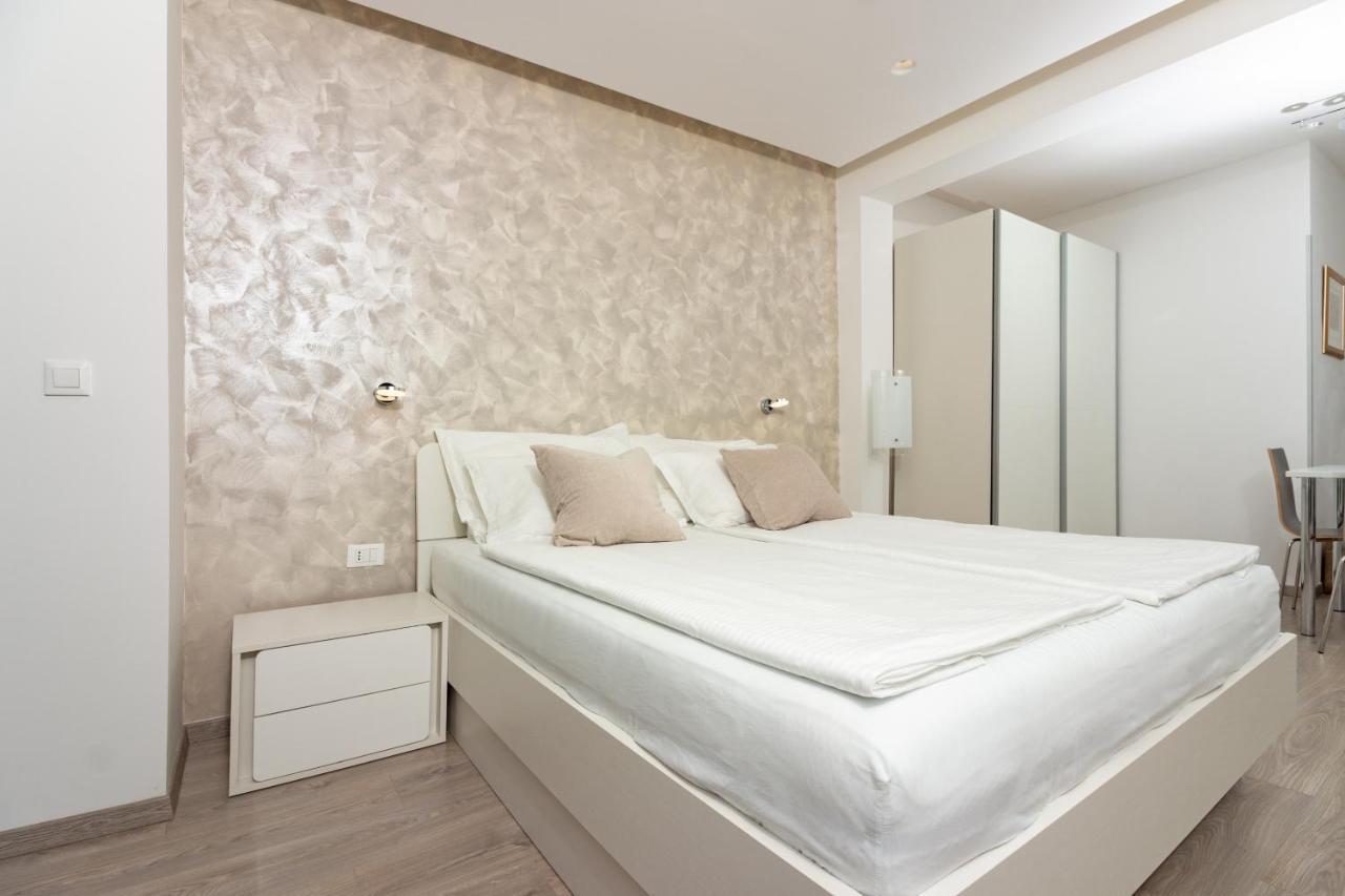 Apartments Lovret Flowers Сплит Екстериор снимка