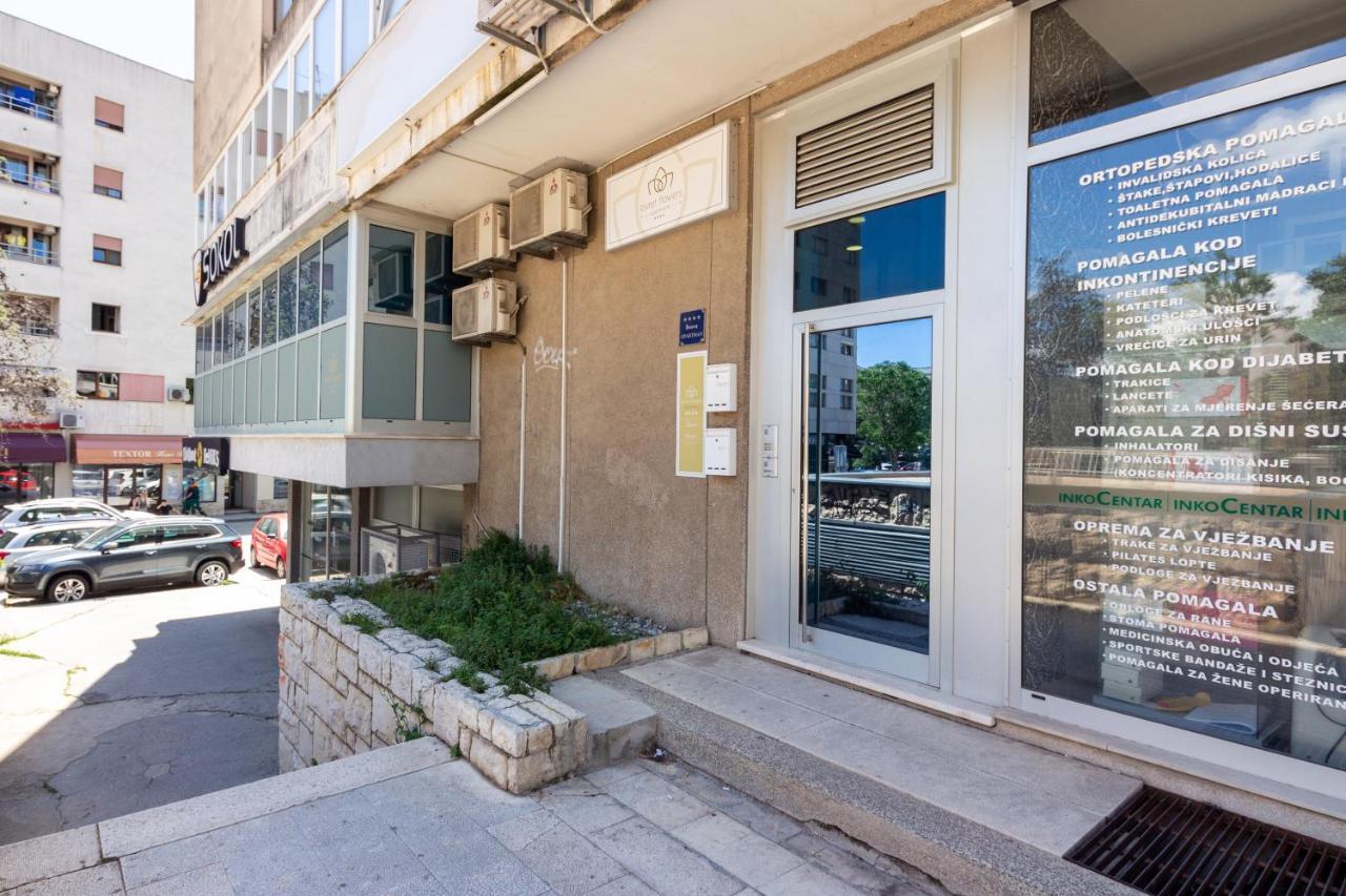 Apartments Lovret Flowers Сплит Екстериор снимка