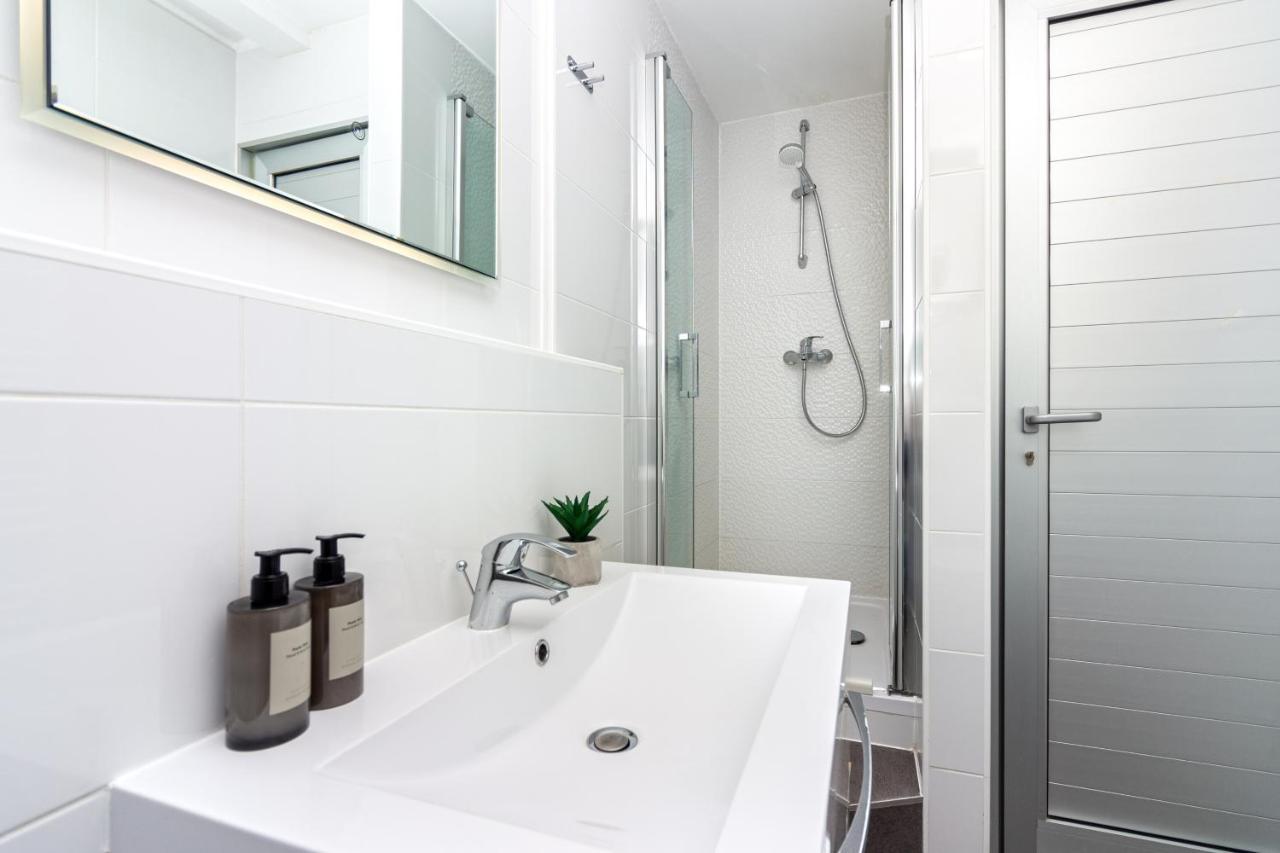 Apartments Lovret Flowers Сплит Екстериор снимка