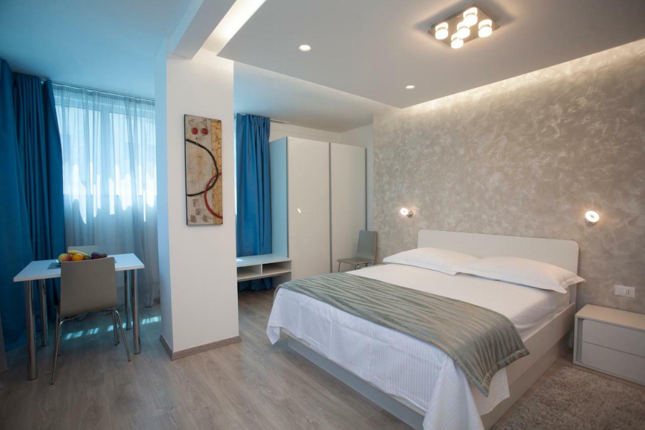 Apartments Lovret Flowers Сплит Екстериор снимка